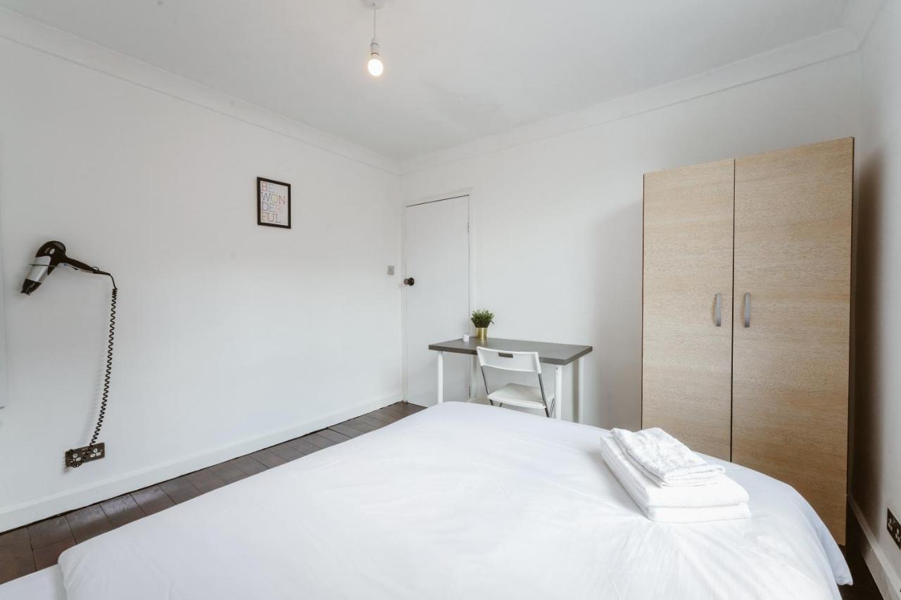 Great Rooms In Stepney Green Station - 12 London Kültér fotó